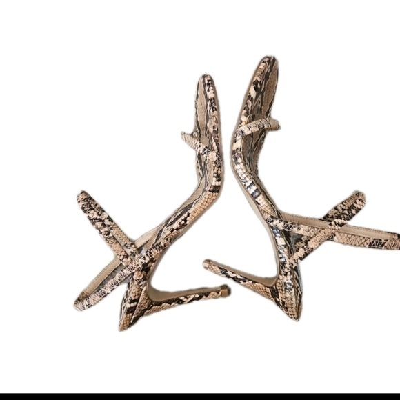 Steve Madden Womens Snakeskin Print Faux Snap Strappy Heel 9 - Picture 8 of 11